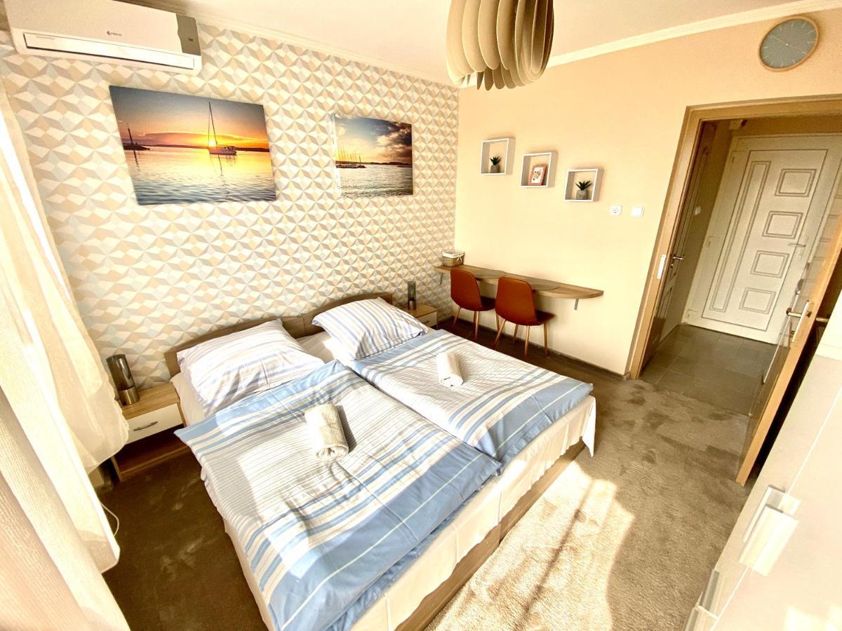 Aqua Blue Apartmanok - Siófok Buitenkant foto