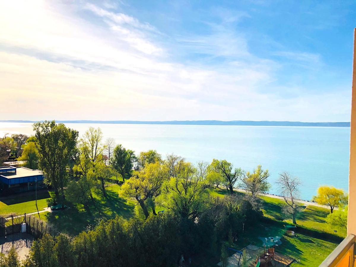 Aqua Blue Apartmanok - Siófok Buitenkant foto