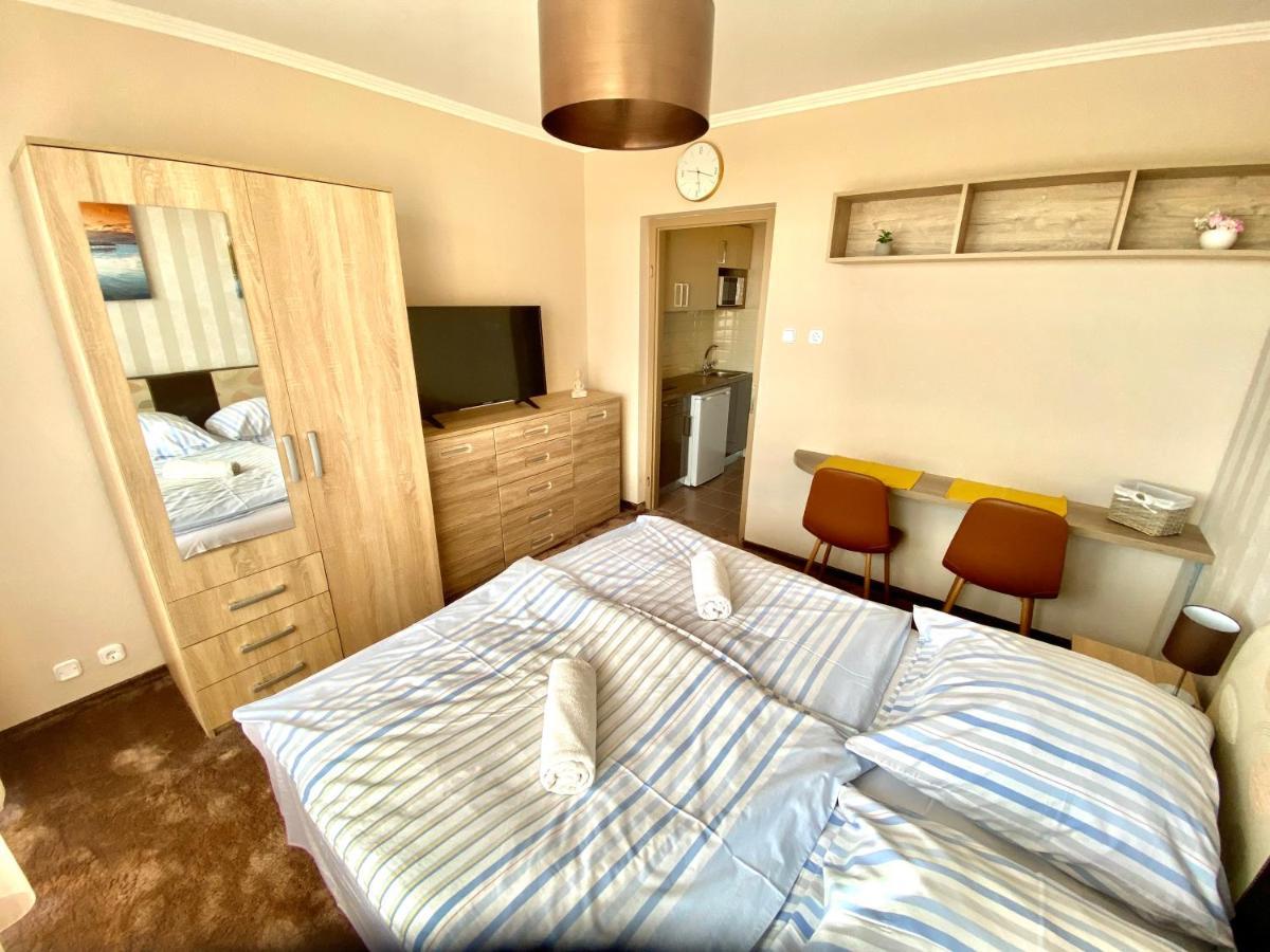Aqua Blue Apartmanok - Siófok Buitenkant foto