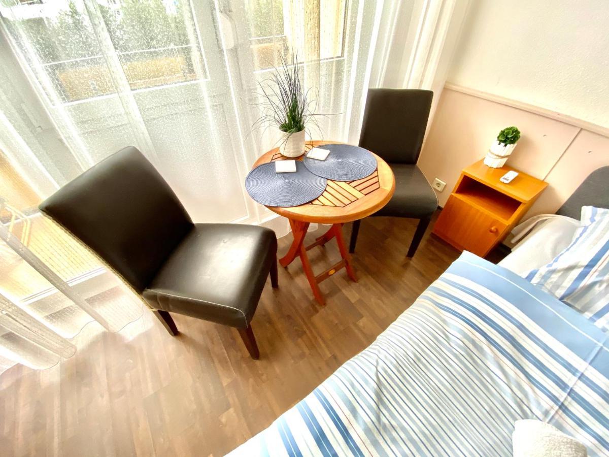 Aqua Blue Apartmanok - Siófok Buitenkant foto