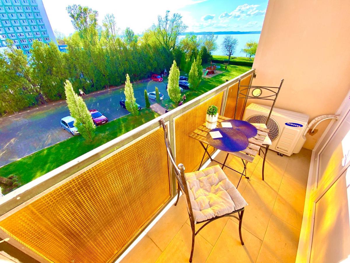 Aqua Blue Apartmanok - Siófok Buitenkant foto