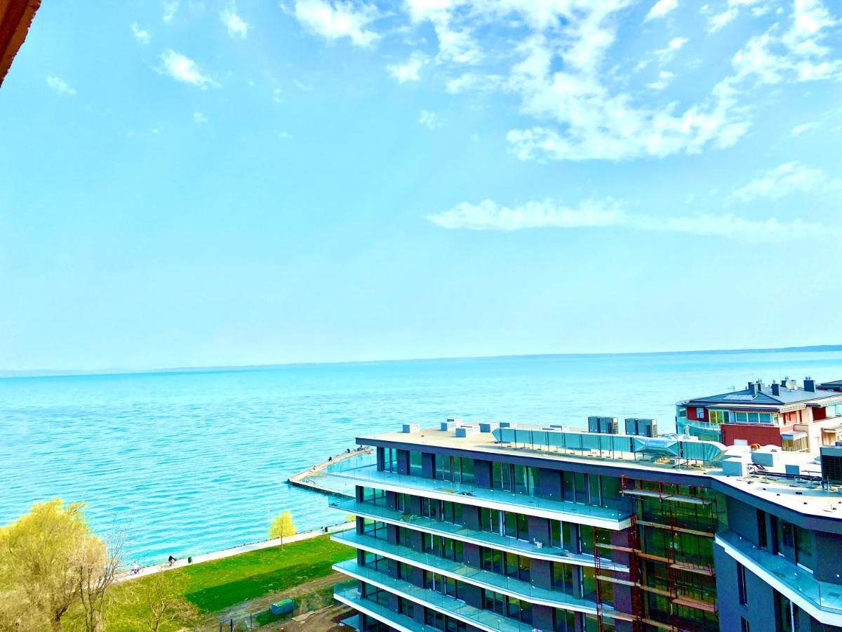 Aqua Blue Apartmanok - Siófok Buitenkant foto